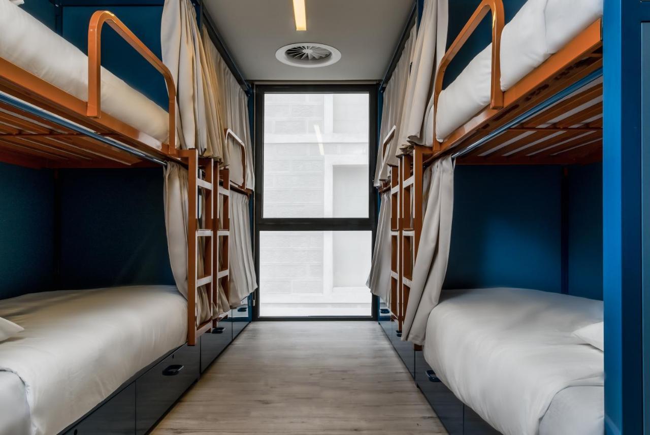 Latroupe Poblenou Barcelona